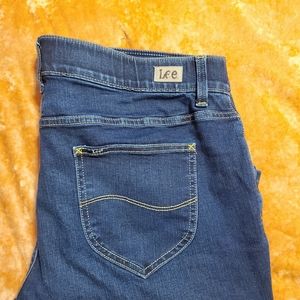 Size 20 lee comfort waste long Denim with stretch shorts